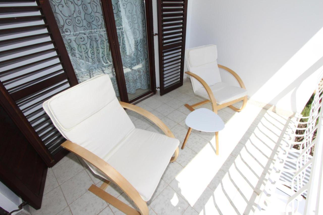 Apartments Knezovic روفينج المظهر الخارجي الصورة